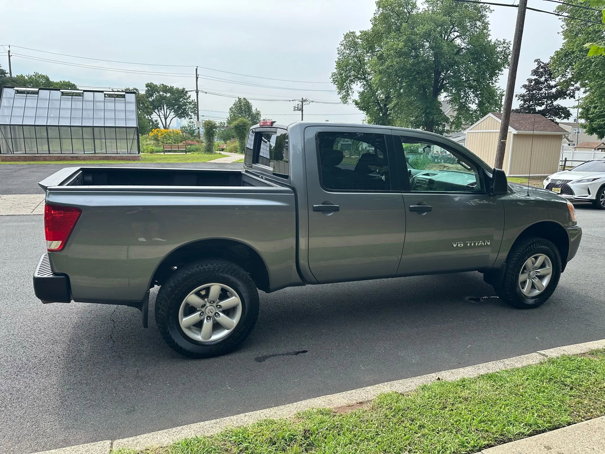 Used 2015 Nissan Titan PRO-4X image 11