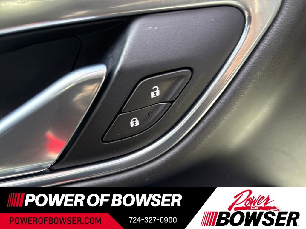 Used 2021 Chevrolet Tahoe RST w/ Luxury Package image 15