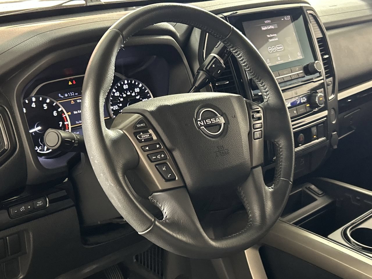 Used 2024 Nissan Titan SV w/ SV Bronze Edition Package AWD/4WD image 14