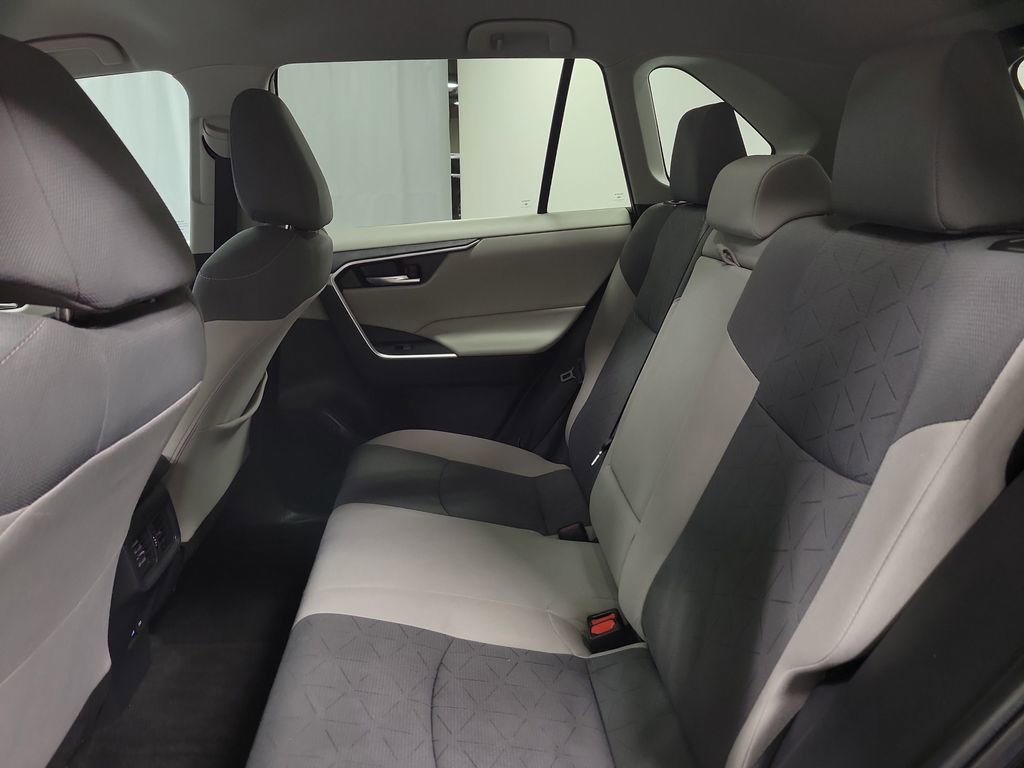 Used 2022 Toyota RAV4 XLE image 20