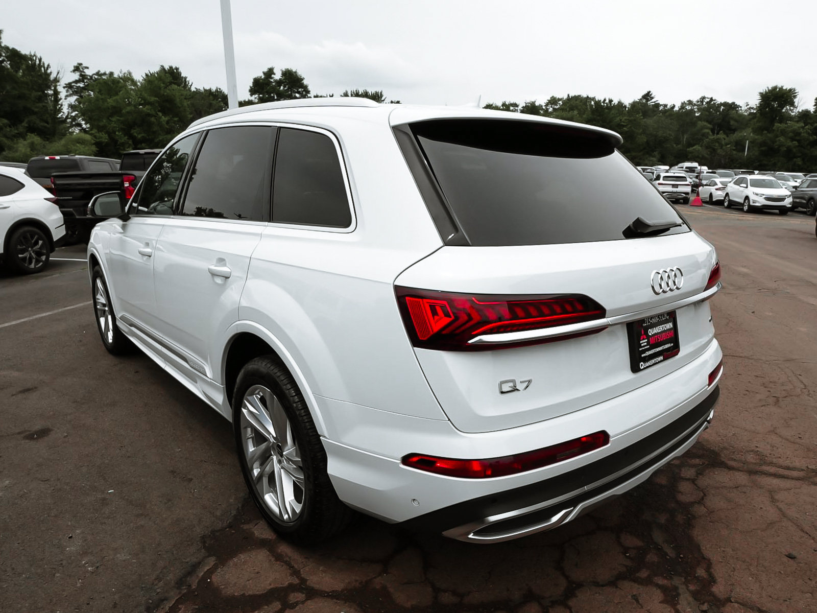 Used 2023 Audi Q7 3.0T Premium w/ Convenience Package AWD/4WD image 4