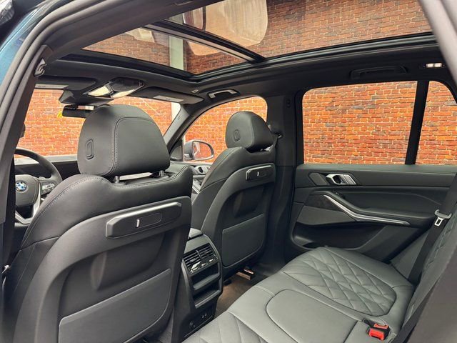 Used 2026 BMW X5 xDrive40i image 25