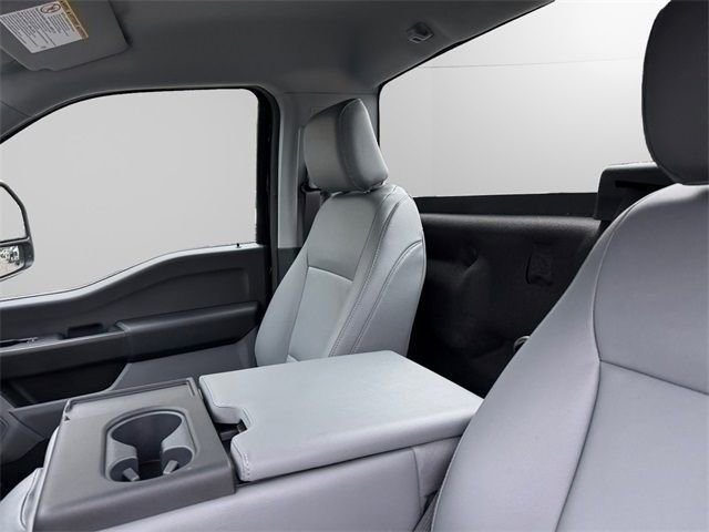 New 2026 Ford F550 4x4 Regular Cab Super Duty w/ XL Chrome Package image 13