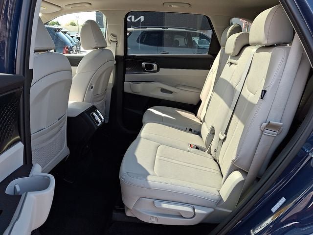 Certified 2025 Kia Sorento S w/ Panoramic Sunroof Package FWD image 10