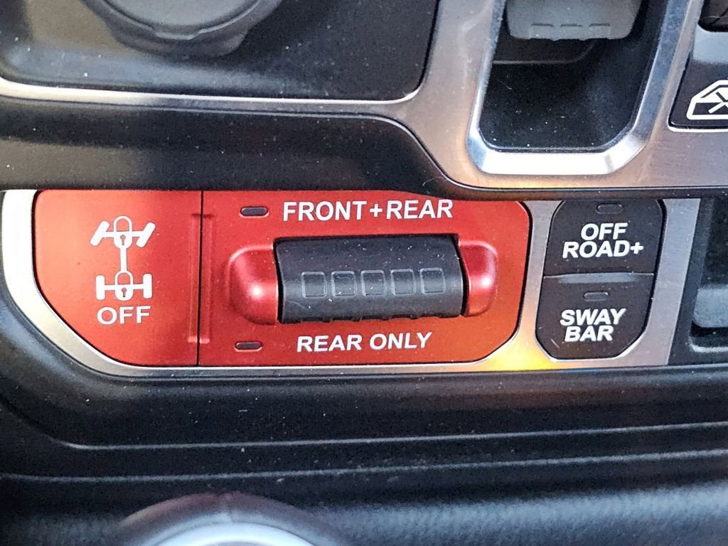 Used 2020 Jeep Gladiator Rubicon image 12