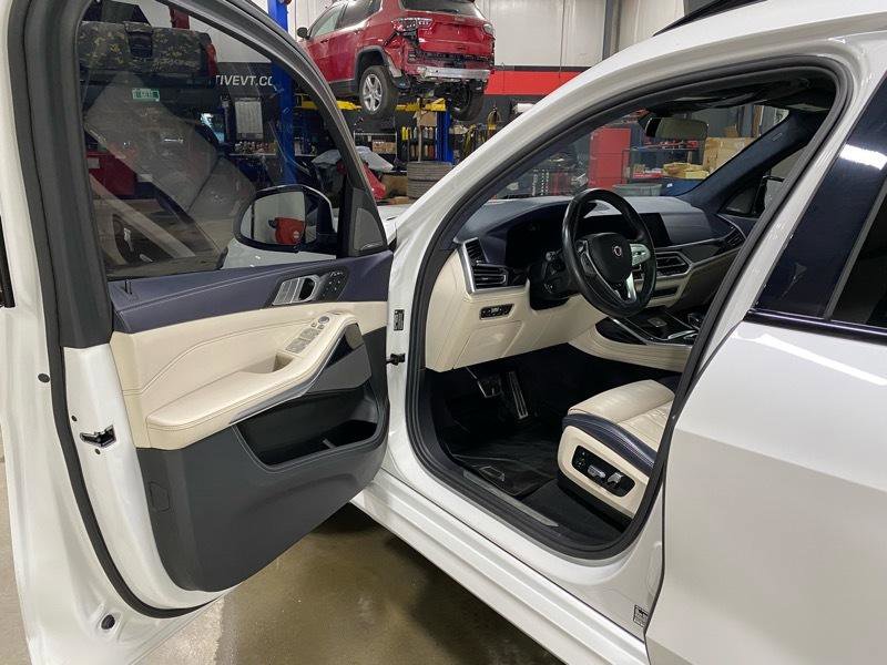 Used 2022 BMW ALPINA XB7 AWD/4WD image 25