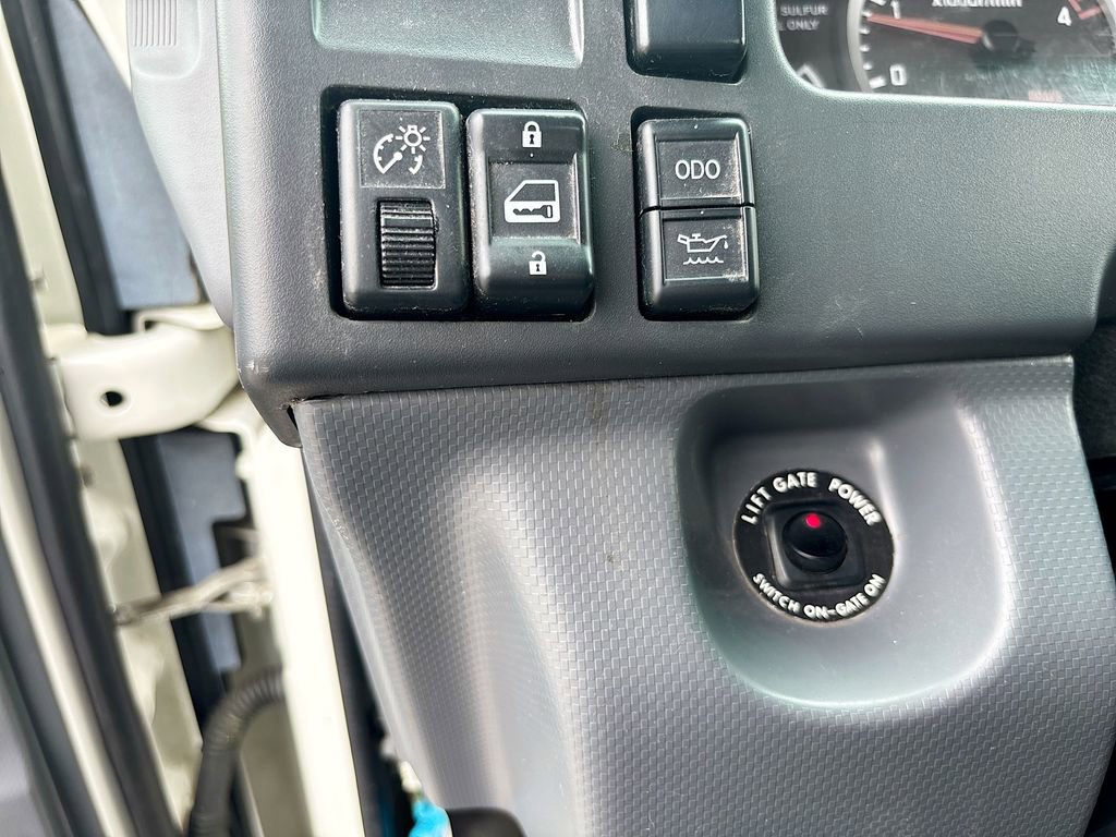 Used 2019 Isuzu NQR RWD image 29