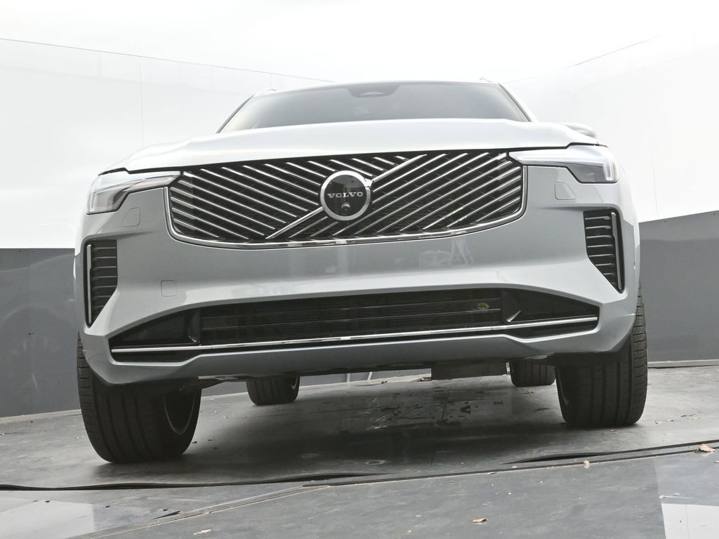 New 2026 Volvo XC90 B6 Plus w/ Protection Package Premier image 34