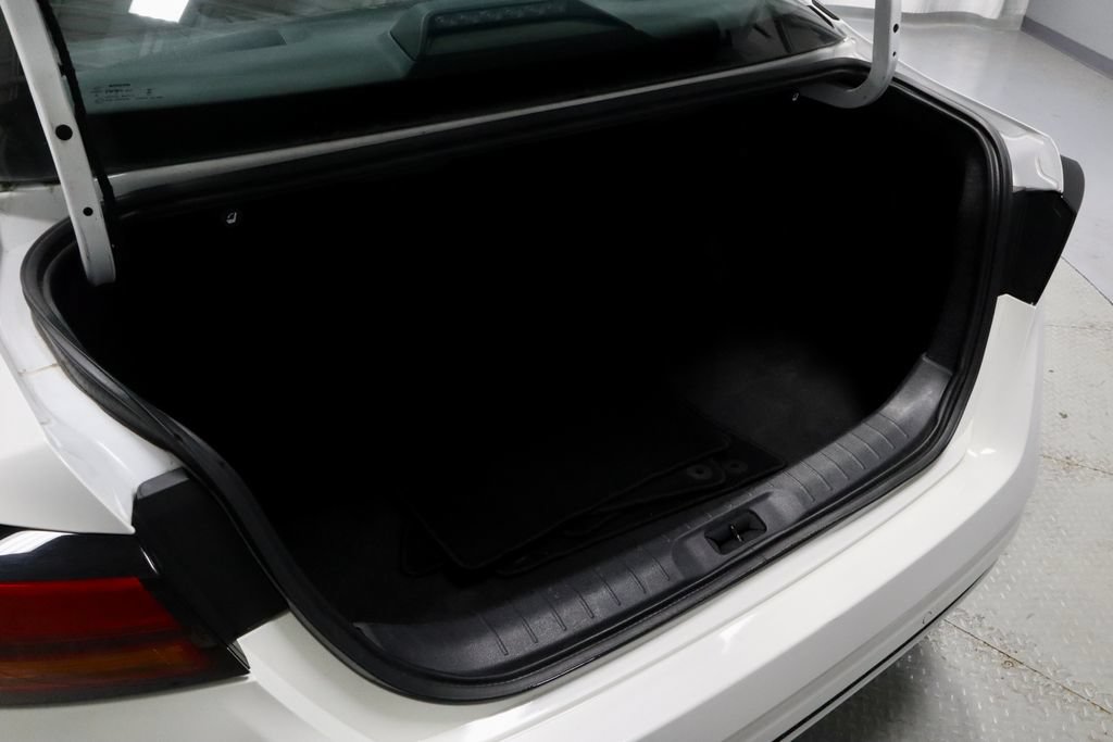 Certified 2025 Nissan Altima 2.5 SV FWD image 12