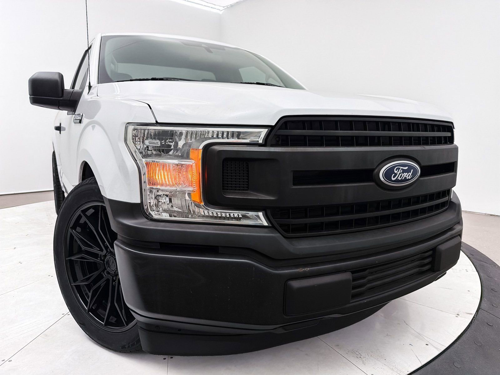 Used 2020 Ford F150 XL image 2