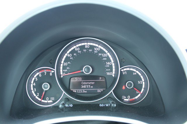 Used 2015 Volkswagen Beetle 1.8T FWD image 27
