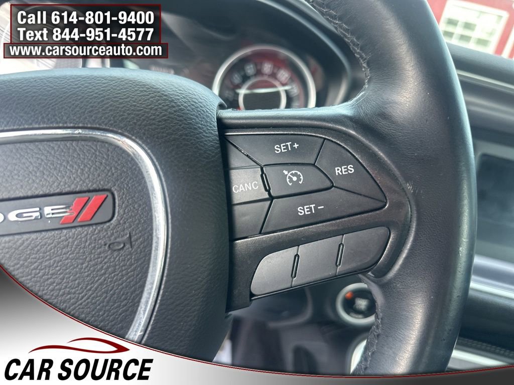 Used 2016 Dodge Challenger SXT image 13