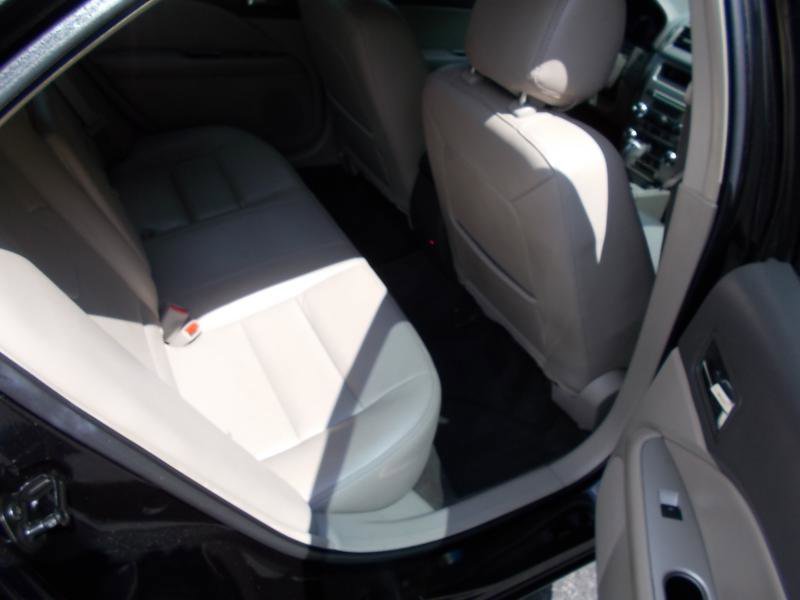 Used 2012 Ford Fusion SEL FWD image 23