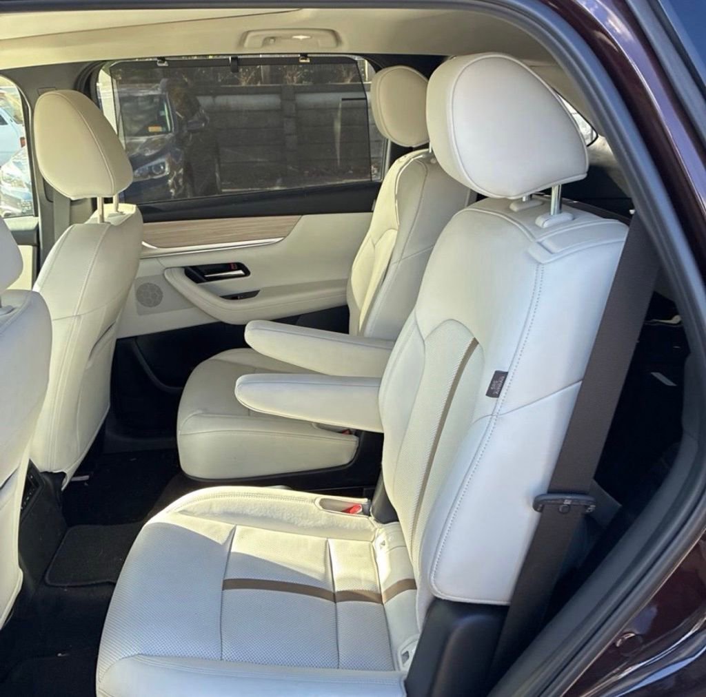 Used 2024 MAZDA CX-90 3.3 Turbo w/ Premium Plus Pkg image 8
