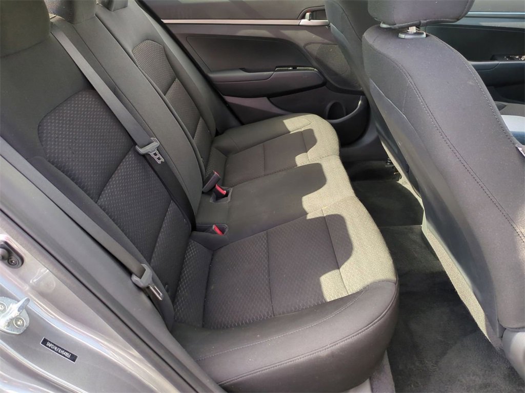 Used 2020 Hyundai Elantra SE w/ Cargo Package (C1) image 25