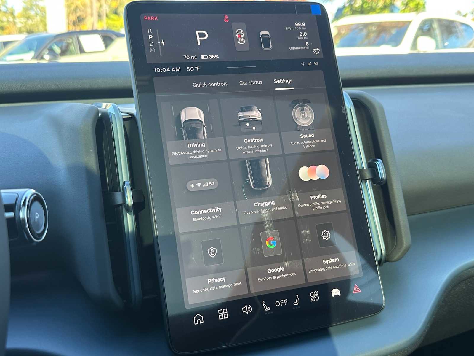 New 2025 Volvo EX30 Plus w/ Protection Package Premier image 28