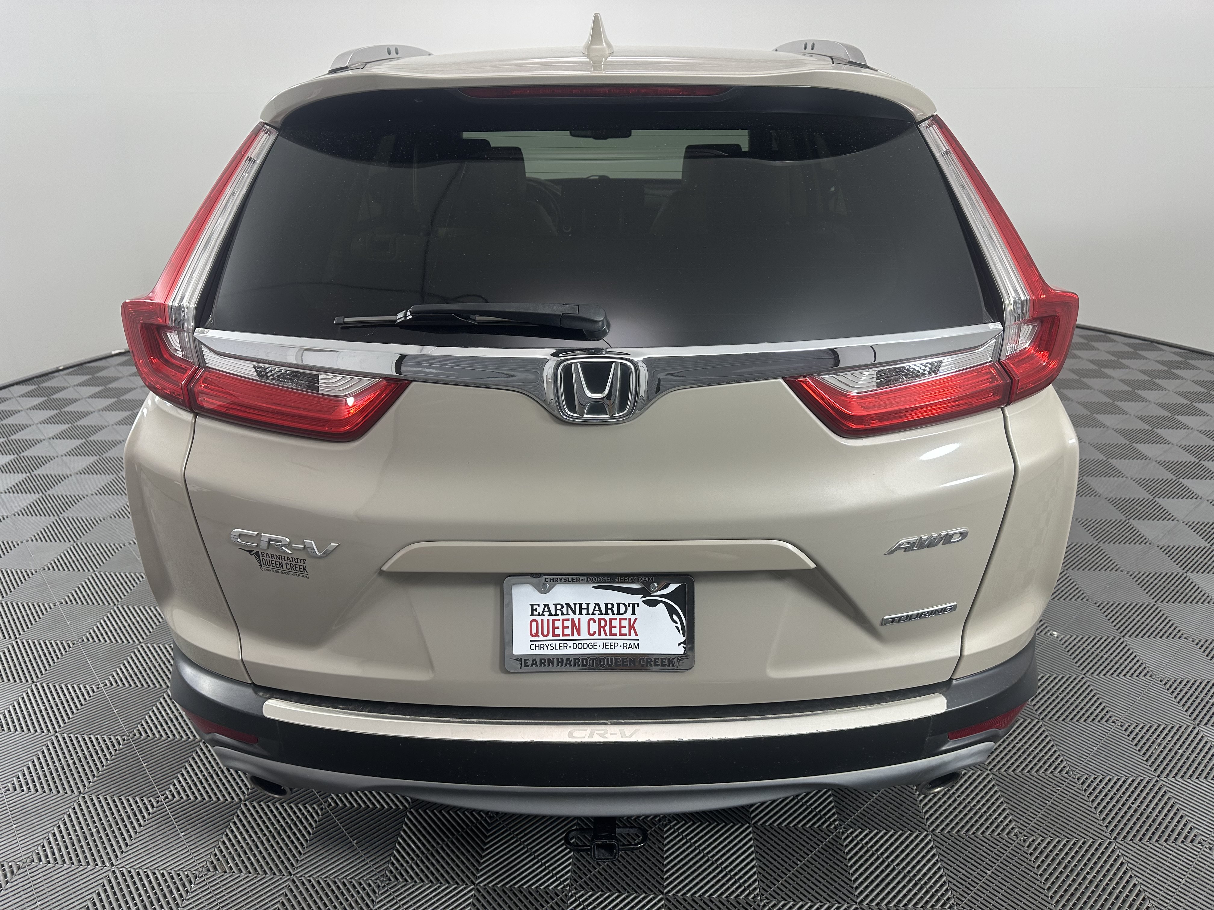Used 2019 Honda CR-V Touring image 4