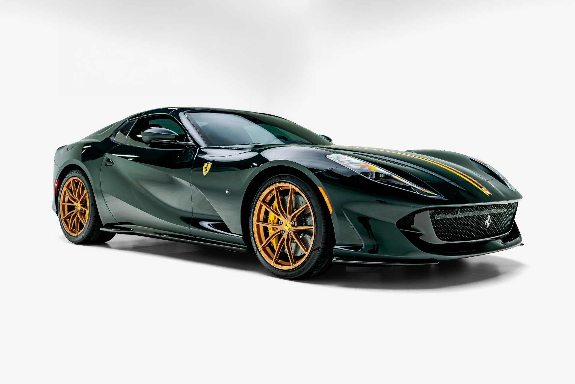 Used 2023 Ferrari 812 GTS RWD image 4