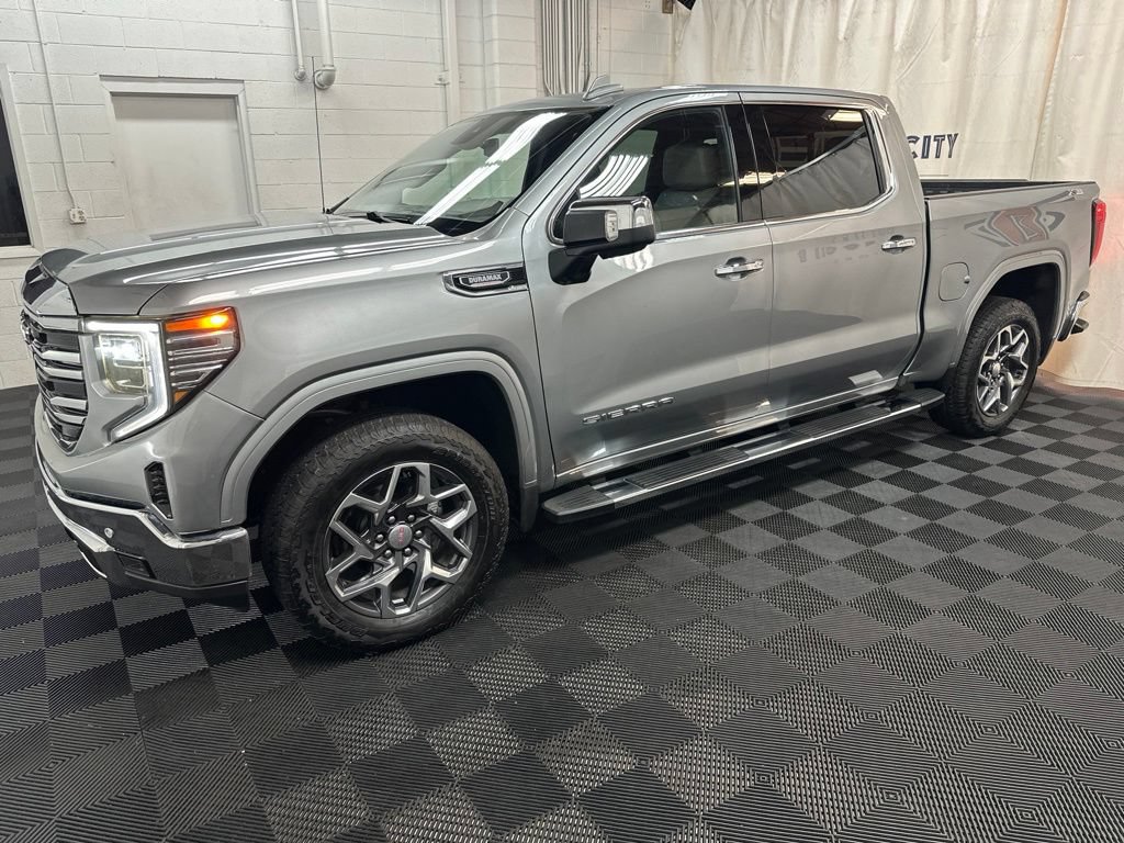 Used 2025 GMC Sierra 1500 SLT w/ SLT Premium Plus Package AWD/4WD image 5