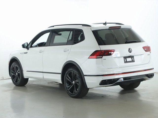 Used 2024 Volkswagen Tiguan SE R-Line AWD/4WD image 43