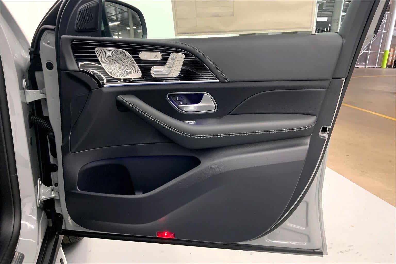 New 2026 Mercedes-Benz GLE 53 AMG 4MATIC Coupe image 11