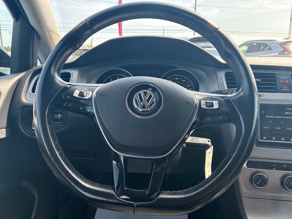 Used 2016 Volkswagen Golf S FWD image 20