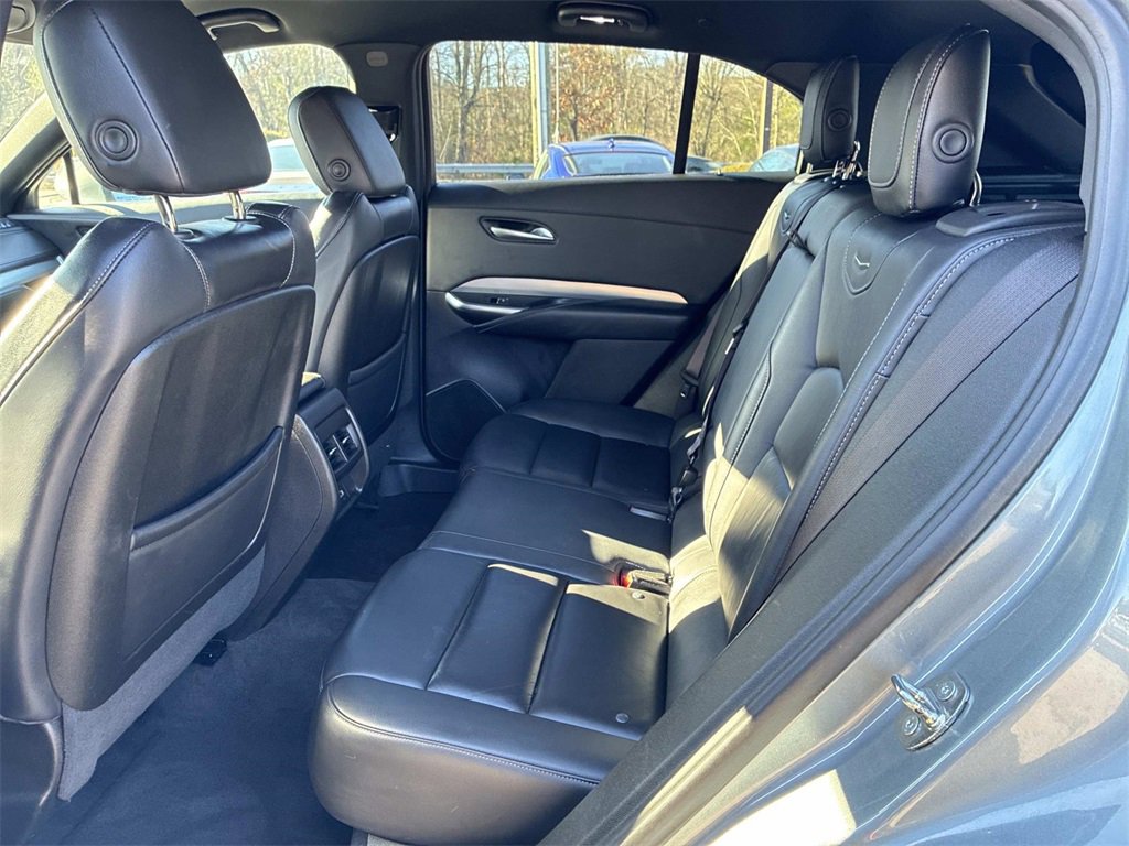 Used 2023 Cadillac XT4 Premium Luxury image 17