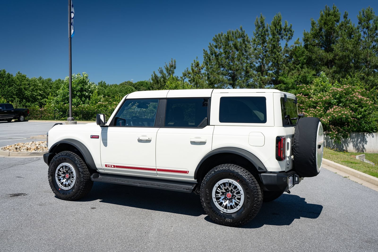 New 2026 Ford Bronco Outer Banks w/ Sasquatch Package AWD/4WD image 17