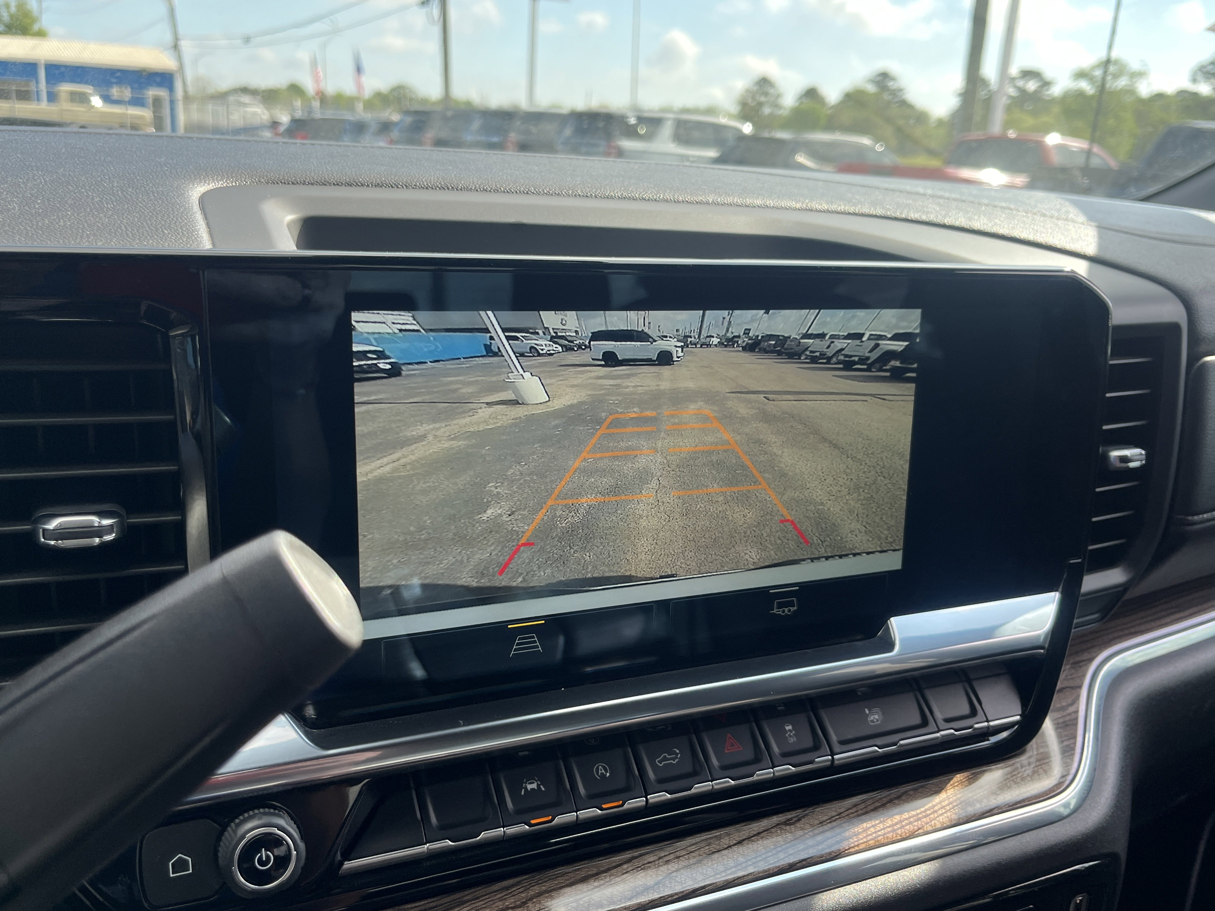 Used 2025 Chevrolet Silverado 1500 LT image 23