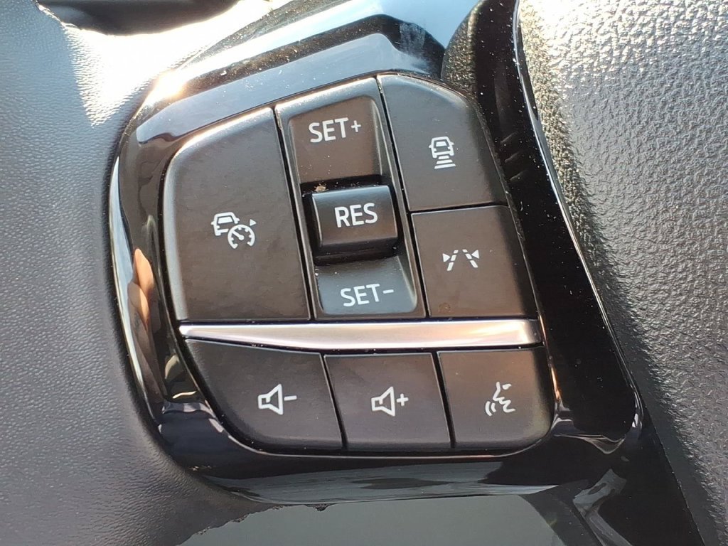 Used 2023 Ford Escape Active w/ Tech Pack #2 AWD/4WD image 22