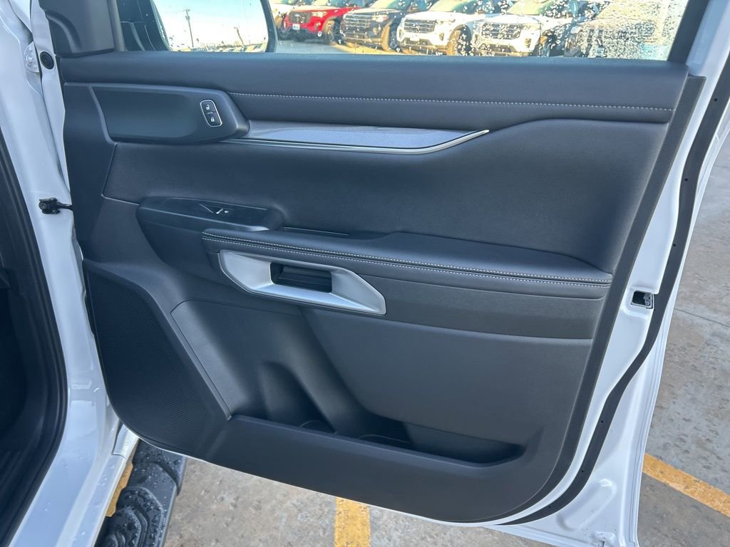 New 2025 Ford Ranger Lariat w/ Chrome Accent Package image 9
