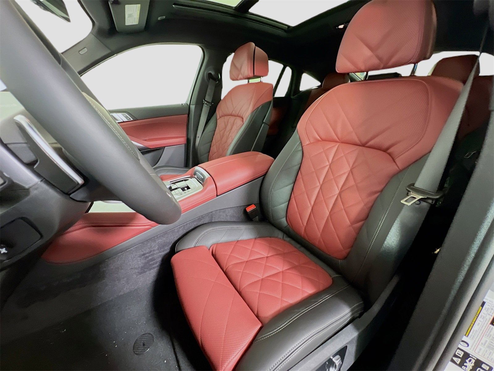 New 2026 BMW X6 xDrive40i w/ Climate Comfort Package image 12