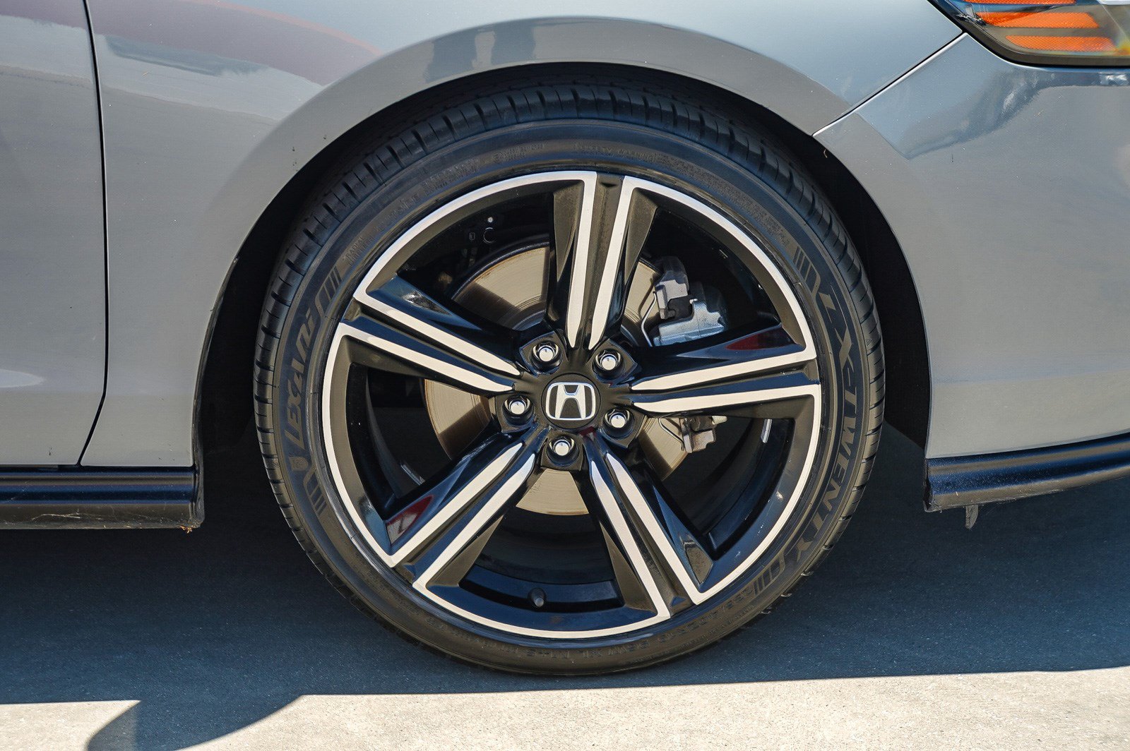Used 2024 Honda Accord Sport image 11