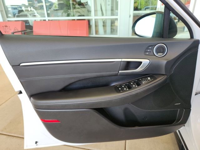 Used 2022 Hyundai Sonata Limited image 15
