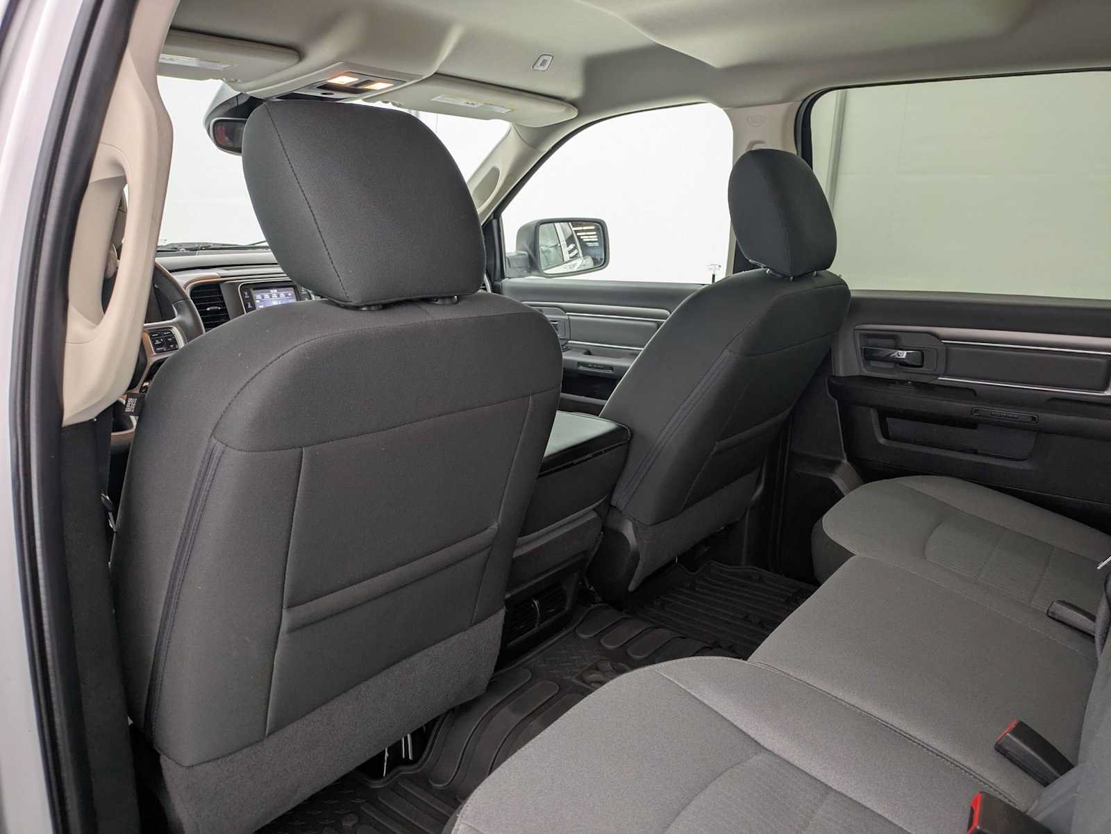 Used 2022 RAM 1500 Classic SLT w/ Protection Group AWD/4WD image 21