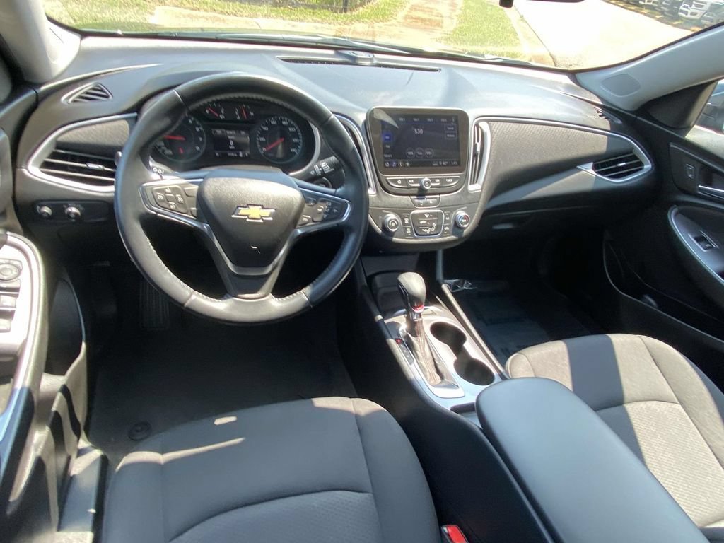 Used 2021 Chevrolet Malibu RS FWD image 15