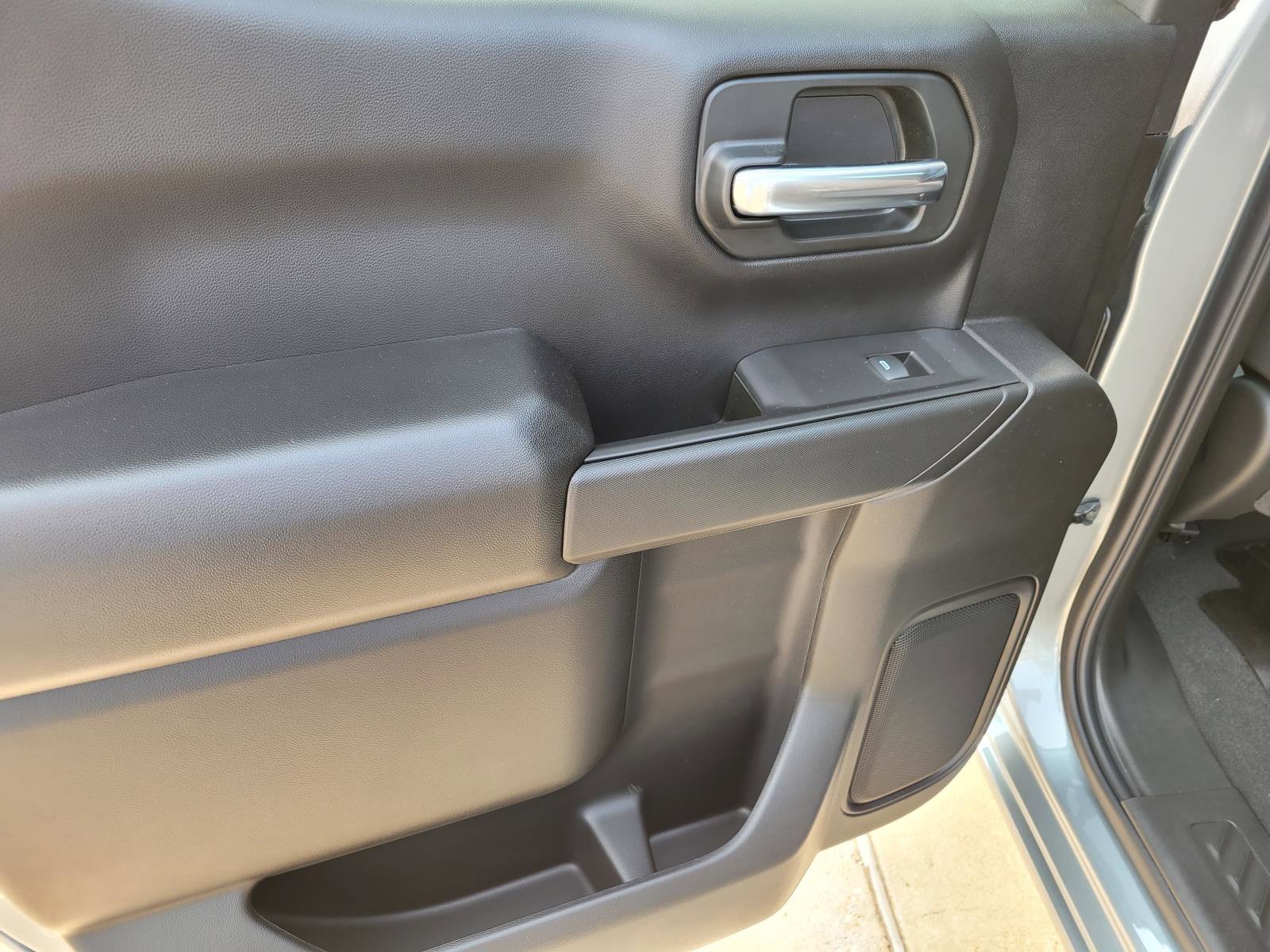 New 2026 Chevrolet Silverado 1500 Custom w/ Turbomax Blackout Package RWD image 7