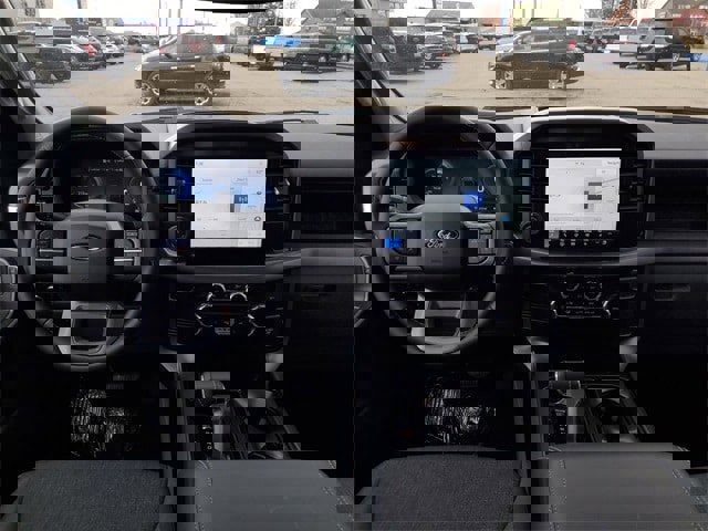 New 2025 Ford F150 Lightning XLT image 31