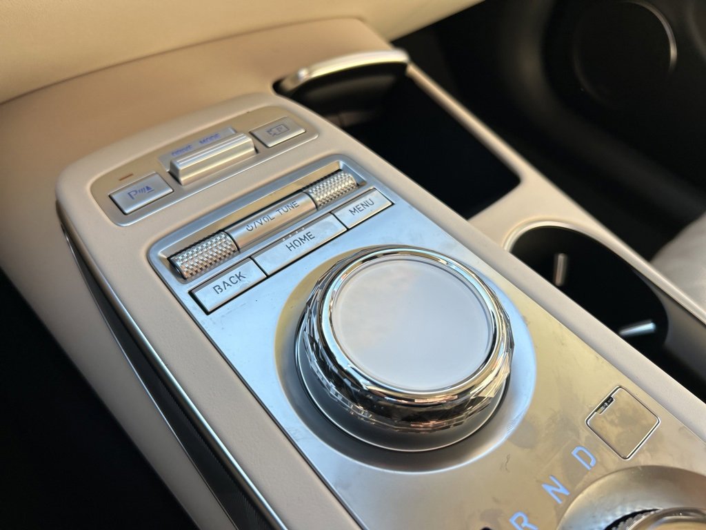 Certified 2025 Genesis GV70 3.5T Sport w/ Sport Advanced Package image 21