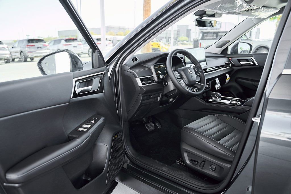 New 2026 Mitsubishi Outlander SE FWD image 19