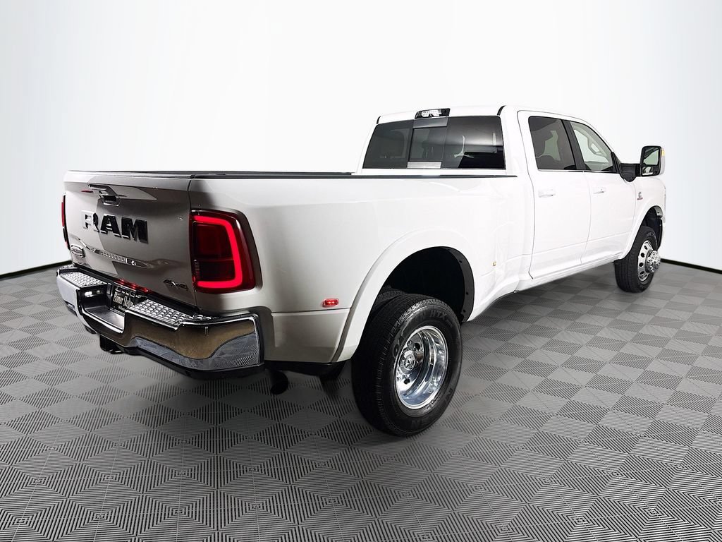 Used 2025 RAM 3500 Longhorn w/ Towing Technology Group AWD/4WD image 7