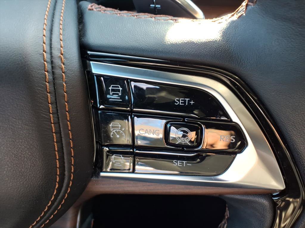 Used 2022 Jeep Grand Cherokee Summit w/ Advanced Protech Group IV image 20