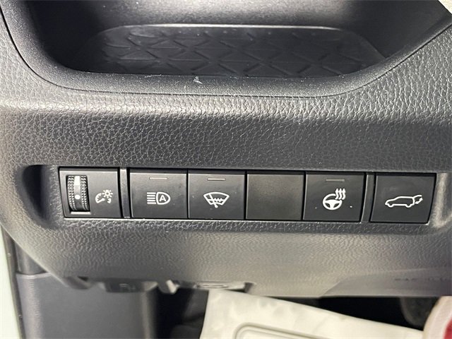 Used 2019 Toyota RAV4 XLE Premium image 15