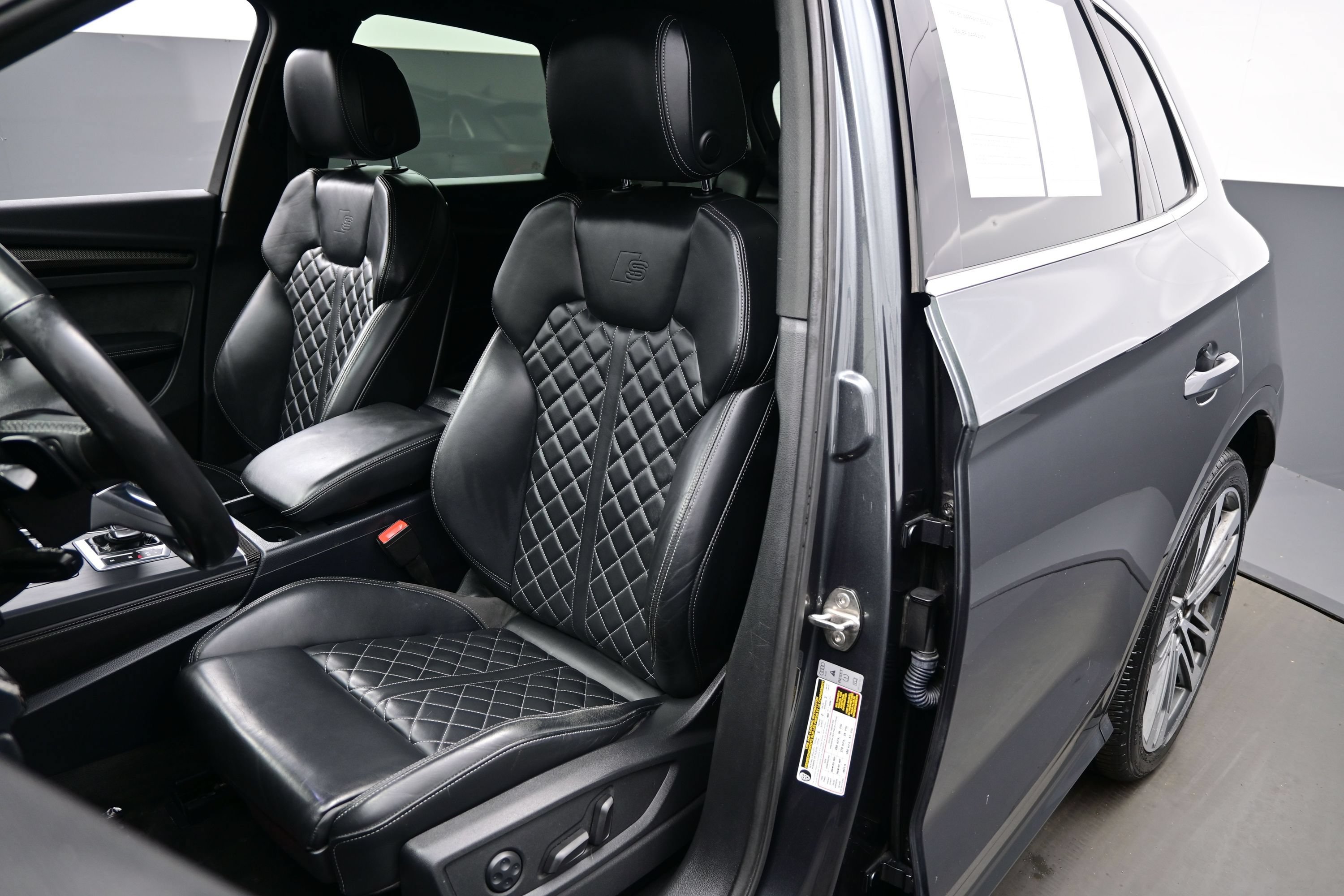 Used 2018 Audi SQ5 Prestige w/ Prestige Package AWD/4WD image 11