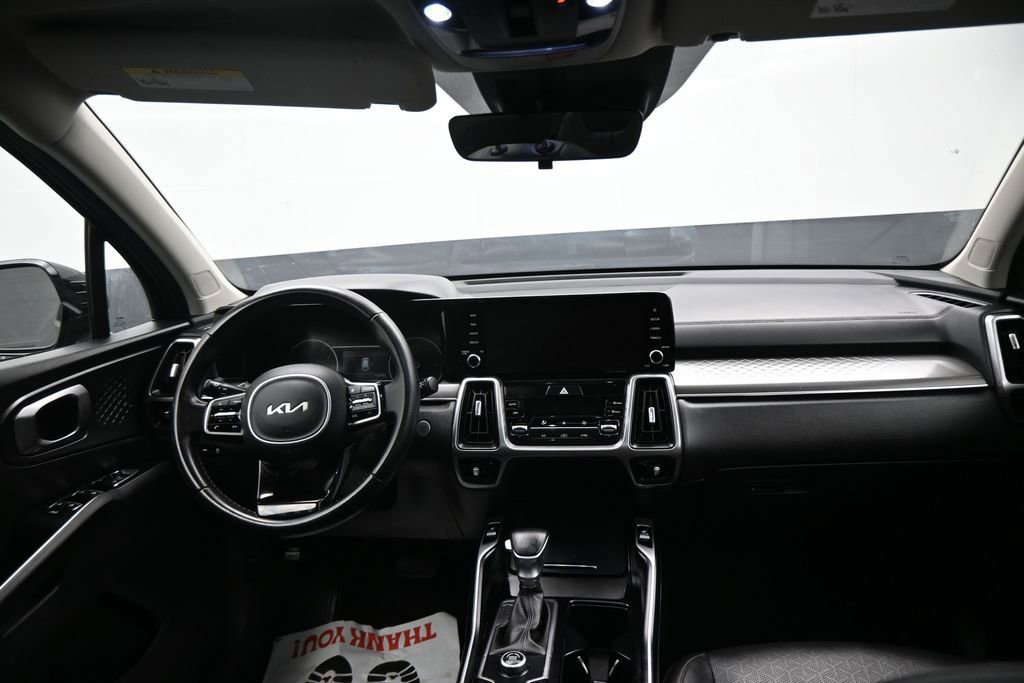 Used 2023 Kia Sorento S w/ Panoramic Sunroof Package FWD image 14