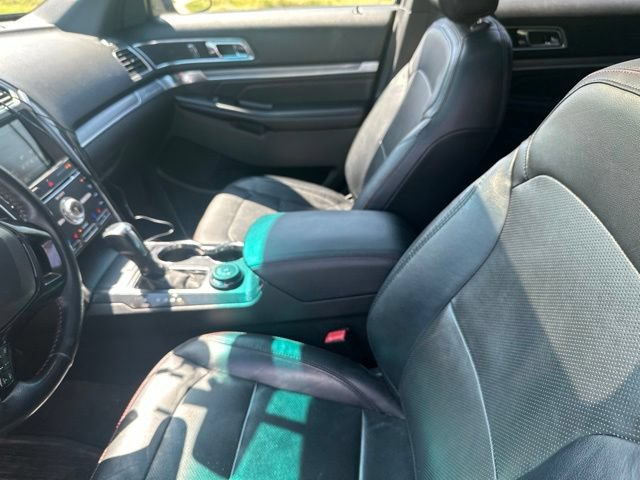 Used 2016 Ford Explorer Sport w/ Equipment Group 401A AWD/4WD image 6