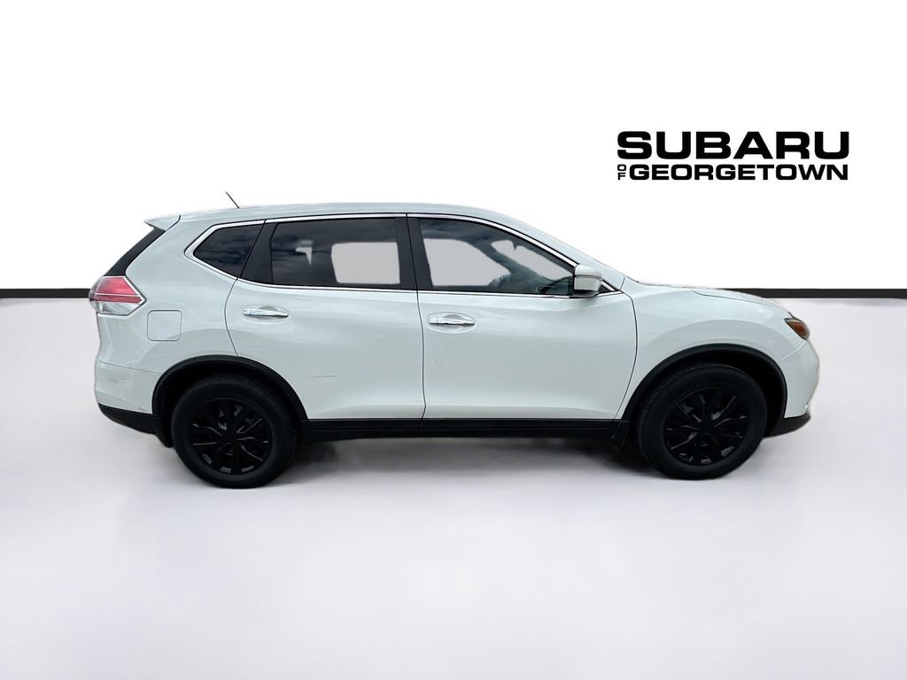 Used 2015 Nissan Rogue S w/ S Family Package FWD image 9