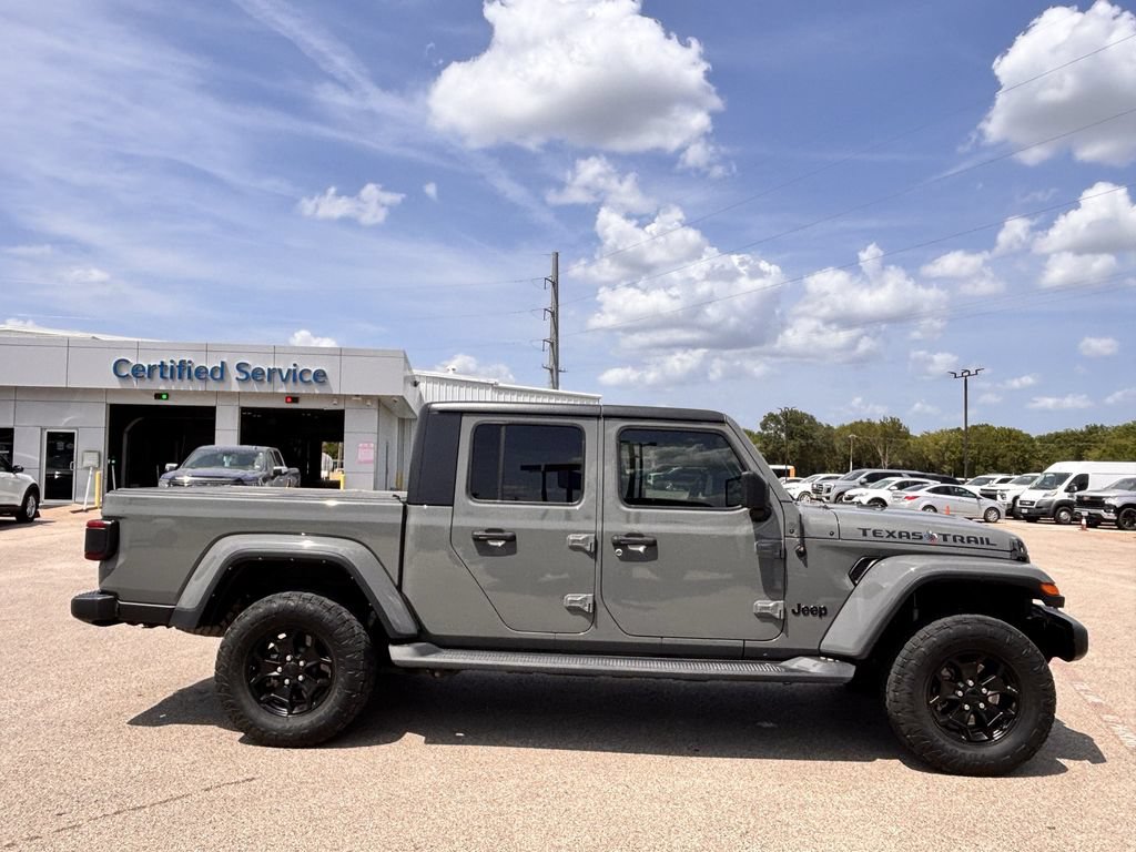 Used 2021 Jeep Gladiator Sport AWD/4WD image 4