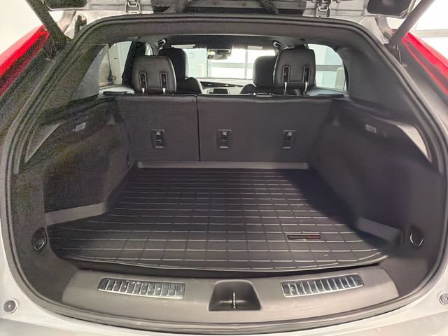 Certified 2023 Cadillac XT4 Premium Luxury w/ Cold Weather Package AWD/4WD image 21