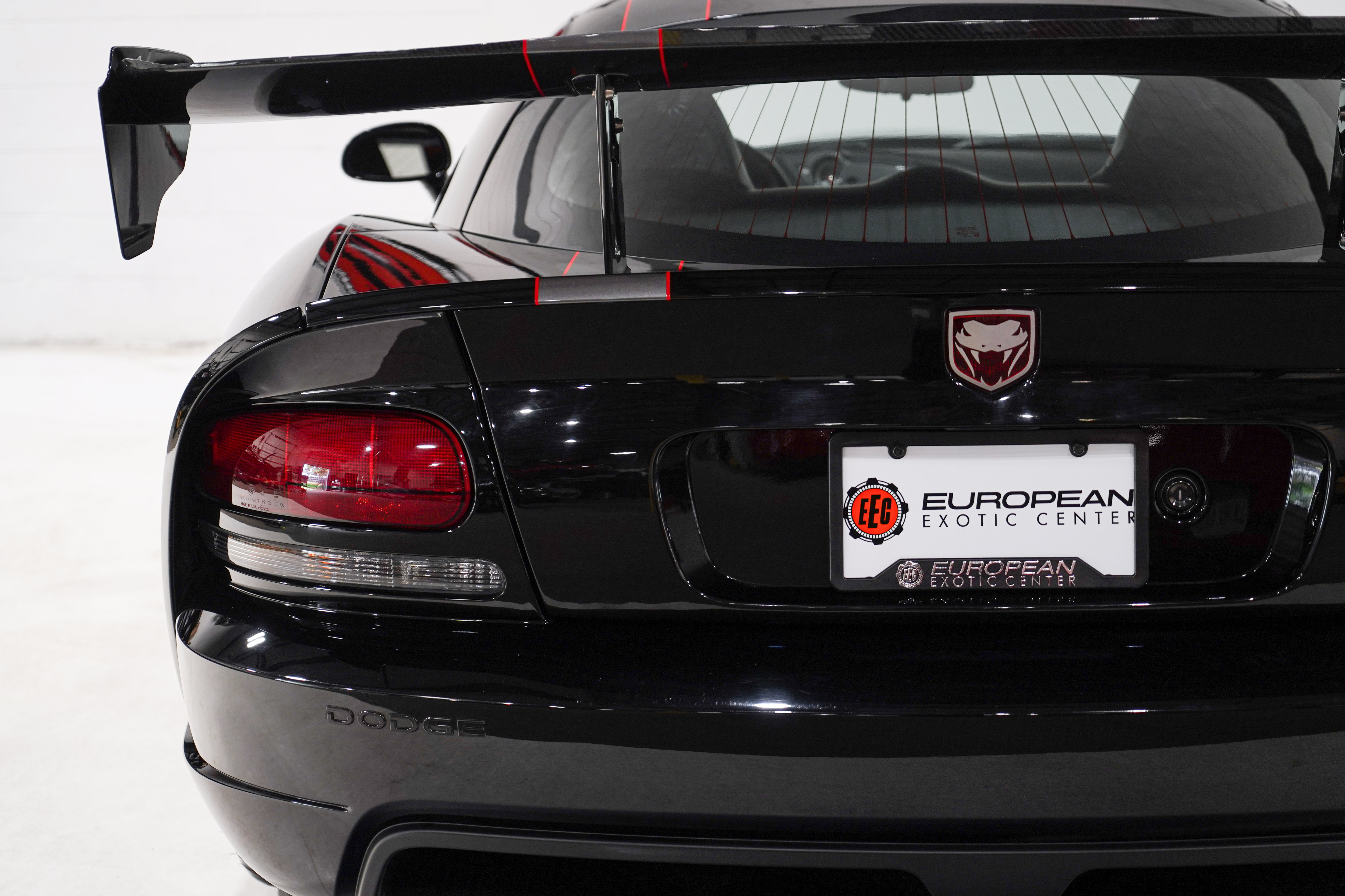 Used 2010 Dodge Viper ACR RWD image 35